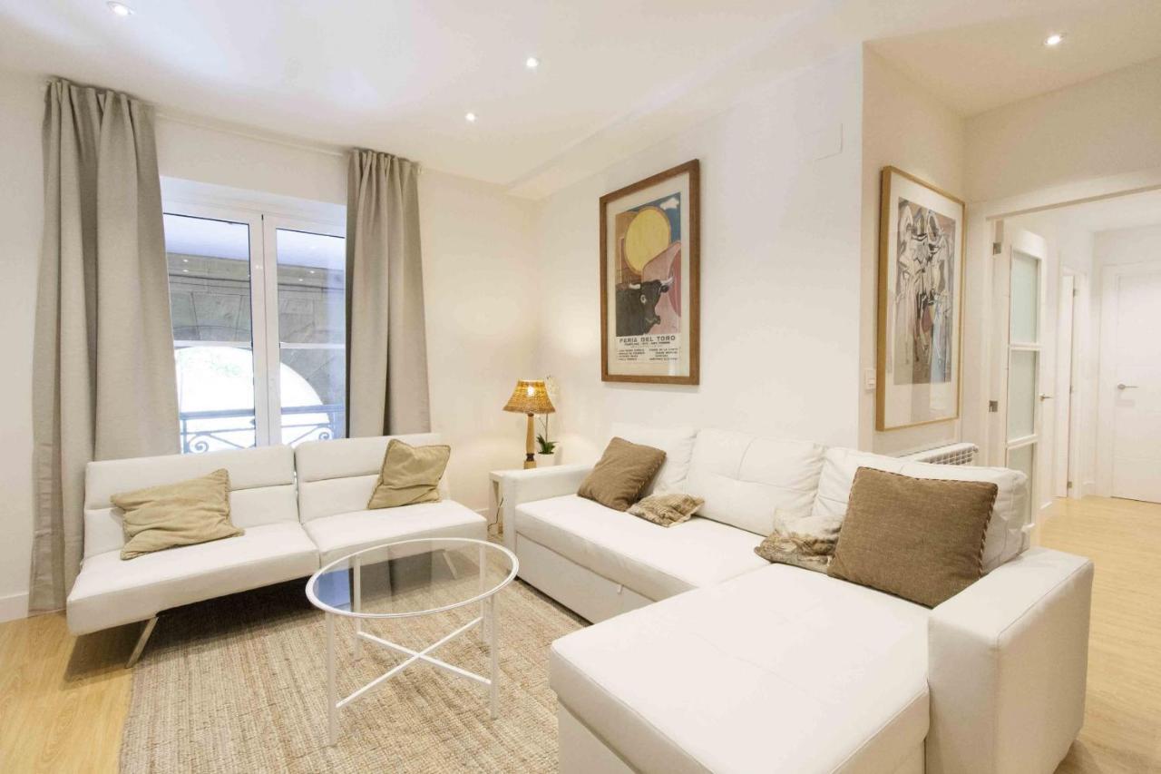 The Collection | Gallery Appartement Saint-Sébastien